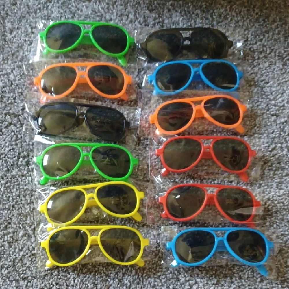 12 New Pairs Kids Sunglasses Party Favors